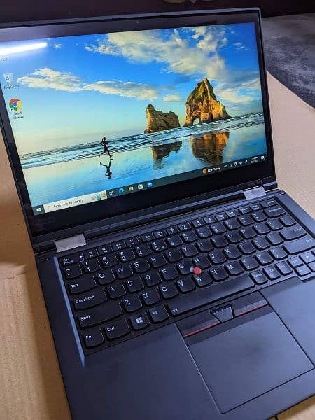 Lenovo ThinkPad Yoga X380 2 in 1 Flip Editions 360 rotatable