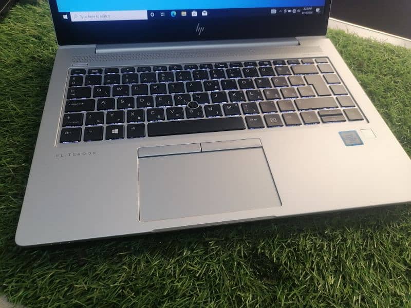 Hp 840 G5 i5 7th gen with HP New logo