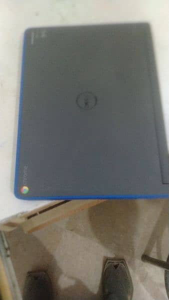 dell Chrome book laptop