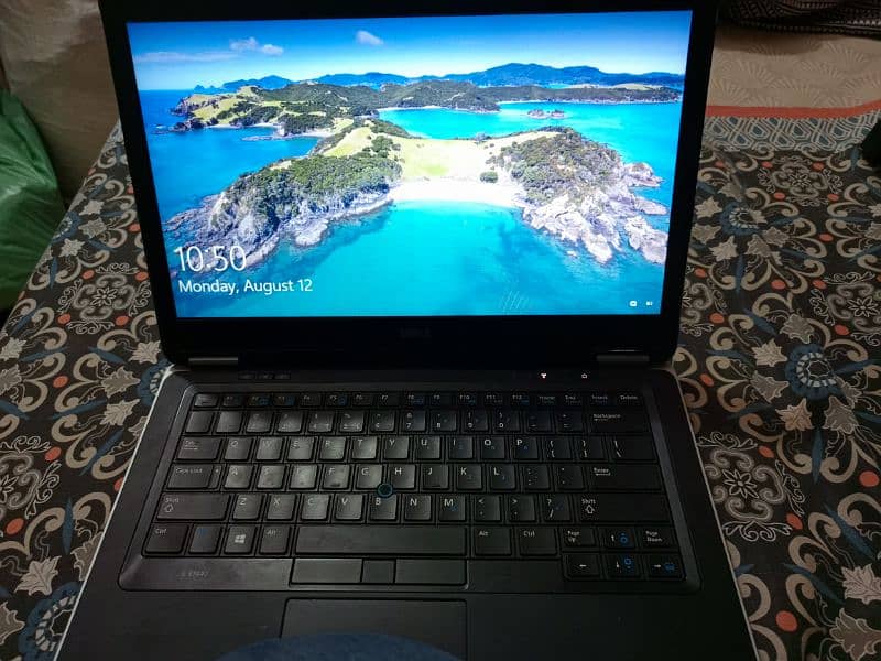Dell E7440 - 4th Gen