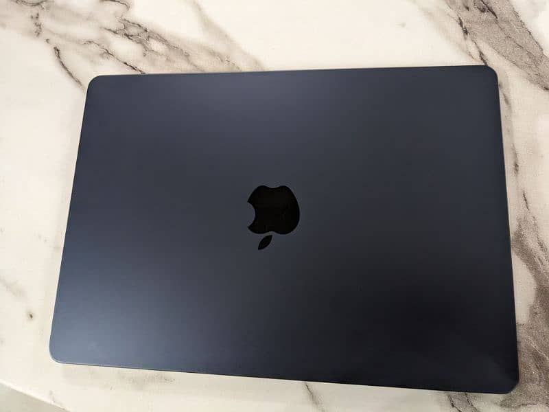 Macbook Air M3 2024