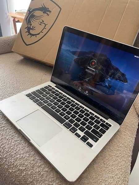 Macbook Pro 13 inch 2013 Late  512gb ssd (Silver)(with box)