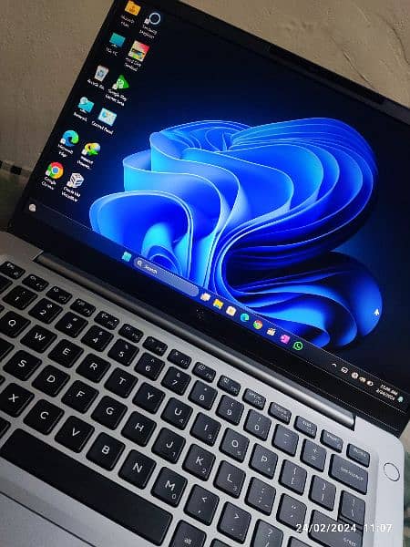 Dell 7400 i7-8665U 8th Generation 16 / 256GB laptop