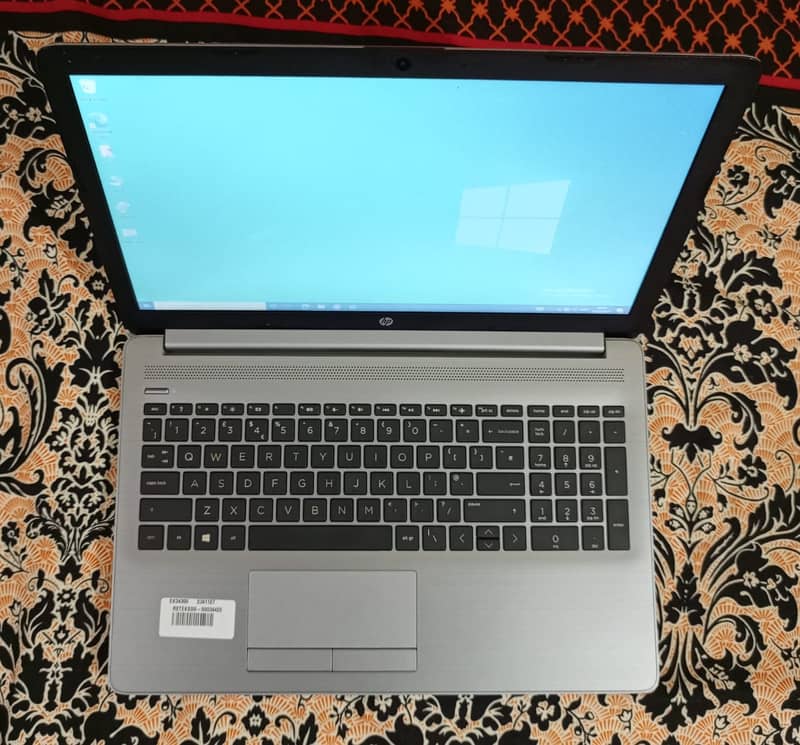 HP Ryzen 5=Core i7 10th-GEN 16GB RAM 256GB SSD 4K - Display 15.6"LED