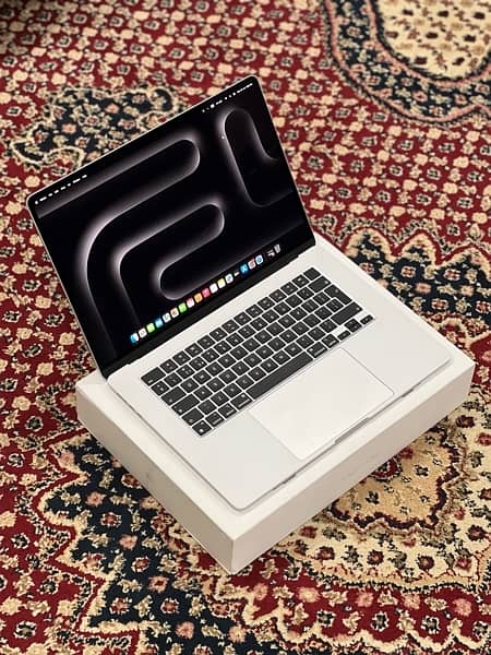 Macbook Air M2 15inch 2023