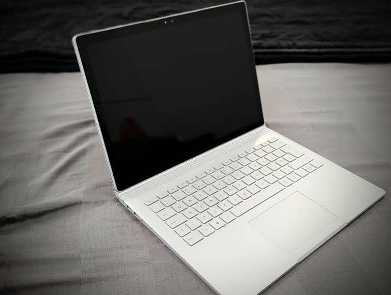 Microsoft Surface Book 4k