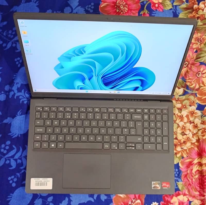 11thGEN DELL Ryzen 5 16GB-RAM 512GB-SSD 2GB-RADEON 15.6inch 4K Display