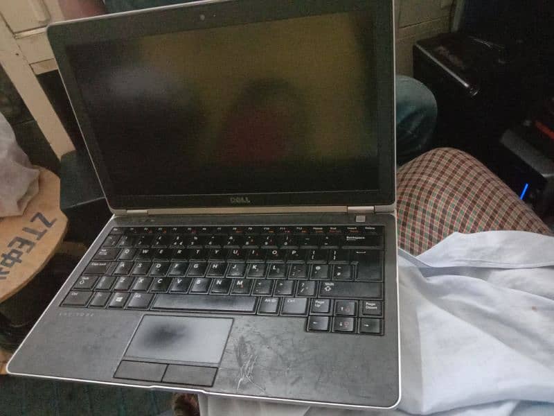 dell laptop latitude E6230