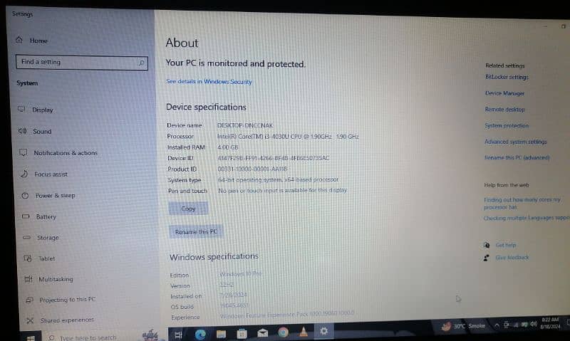 4th Generation Core i3 128 Gb SSd 4 Gb Ram & 2gb Graphic card.