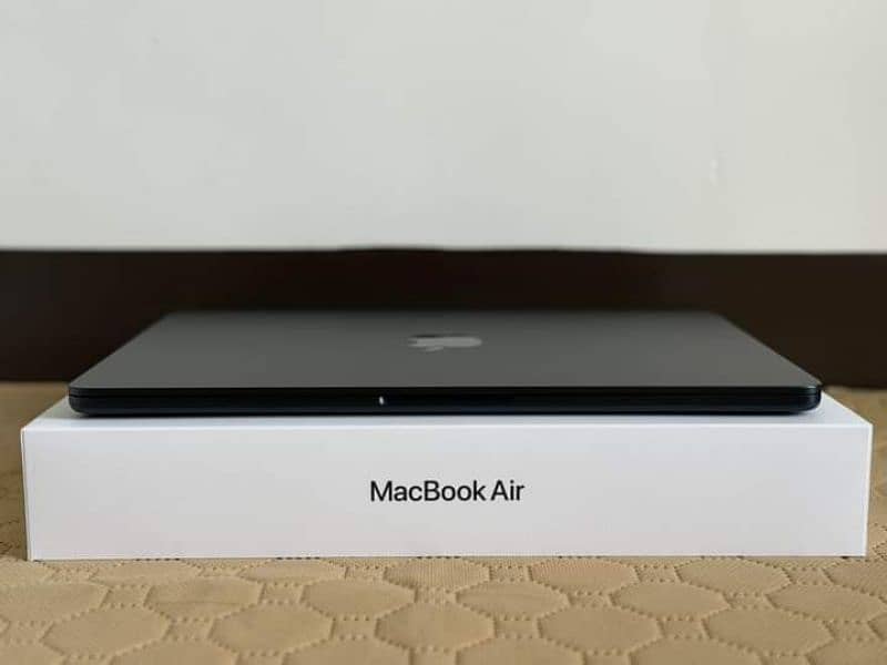 apple MacBook air M2 256gb 0349/041/3004WhatsApp number