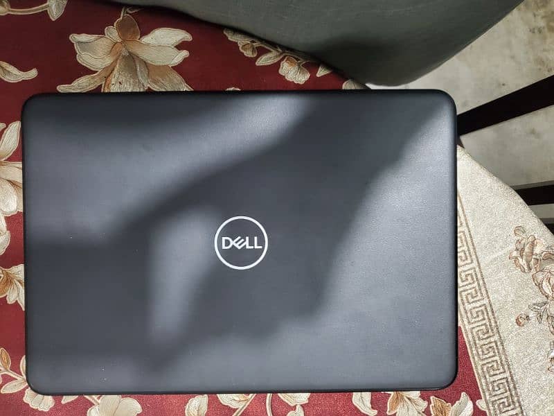 Dell Lattitude 3300