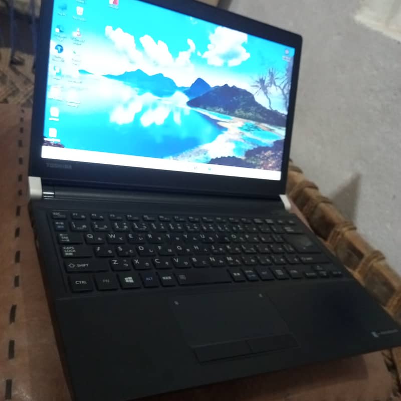 Toshiba Core i5 6th generation 6gb RAM 128GB SSD