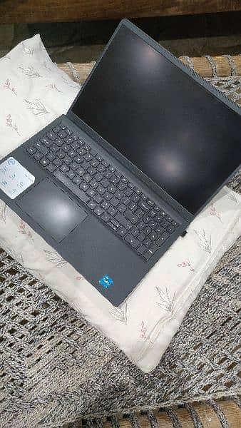 Dell Inspiron 15 3000, Core i5 11th Gen Touch screen