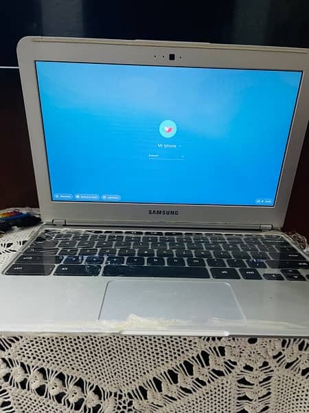 Lg chrome laptop 4/16gb Best battery backup 10/10