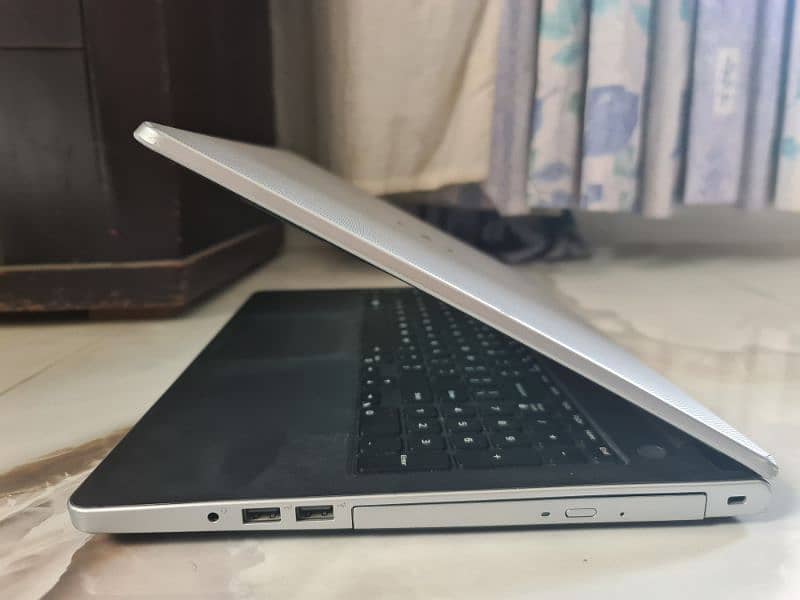DELL PRECISION 5550