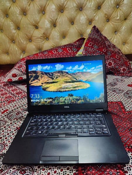 Dell 5480 i5 7th * 256Gb SSD - 8Gb DDR4 * 14" inch Full HD Display