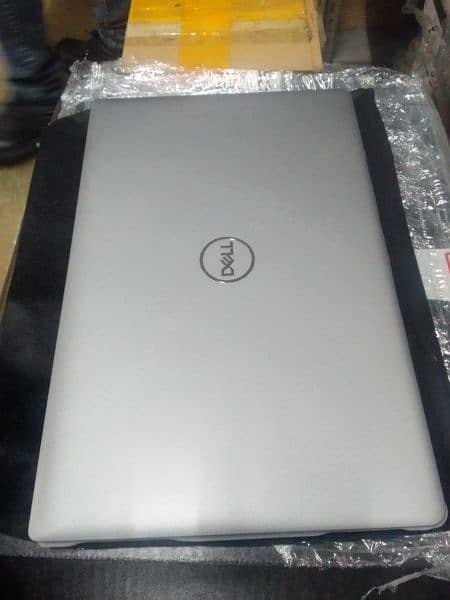 Latitude 5540