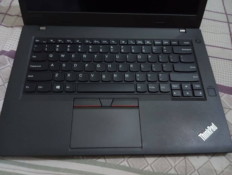 Lenovo ThinkPad i 7