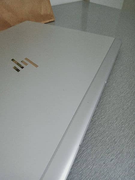 HP brand 8th generation 16/256