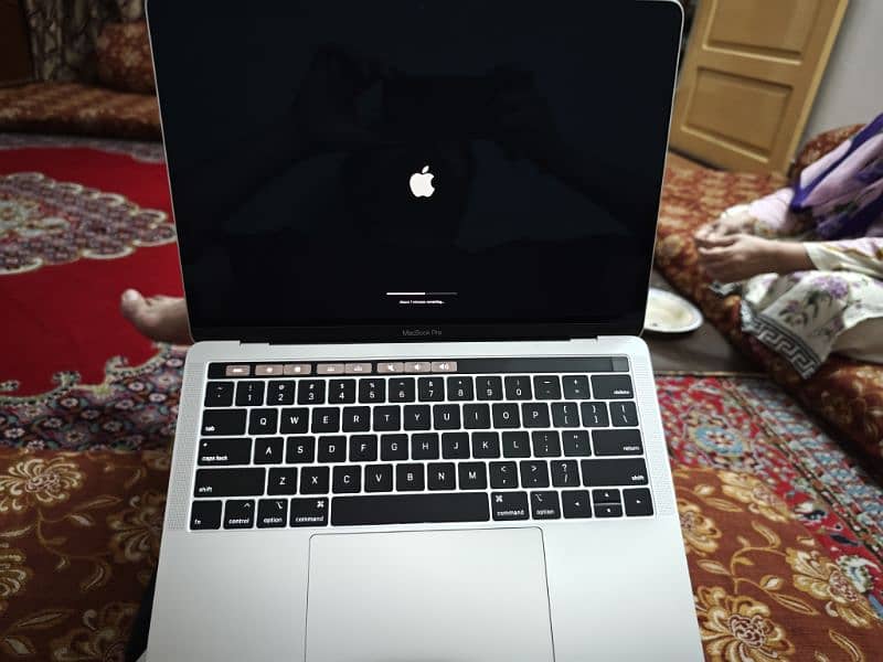 MACBOOK PRO 2019 CORE I5
