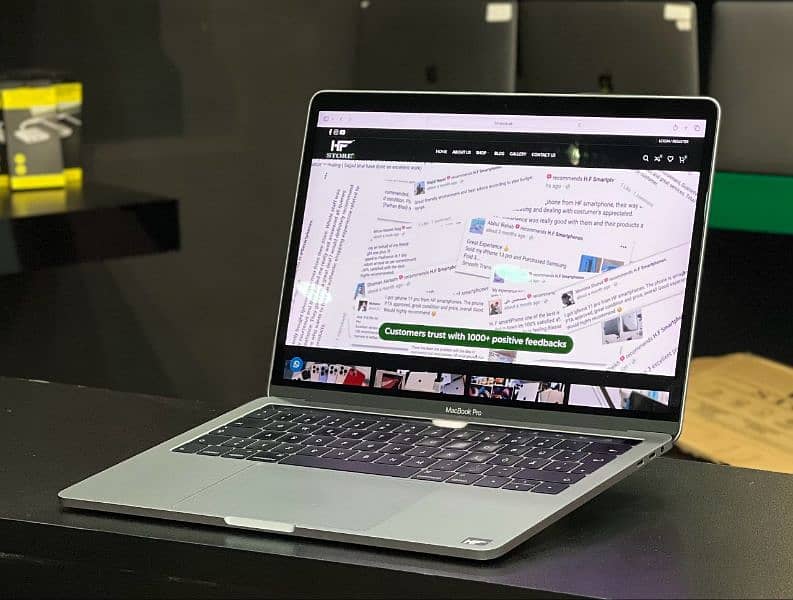Macbook Pro 2019 i5 256GB 16GB 13 Inch