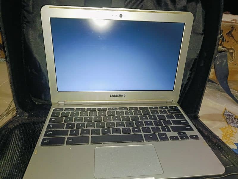 I wanna Sell my Chrome Book with charger