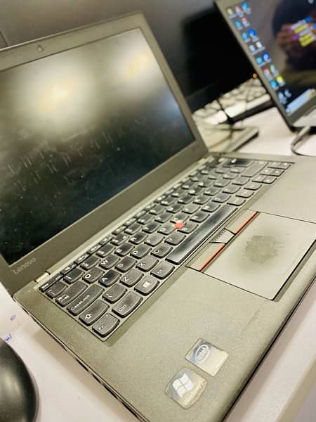 Lenovo Thinkpad X260 Laptop