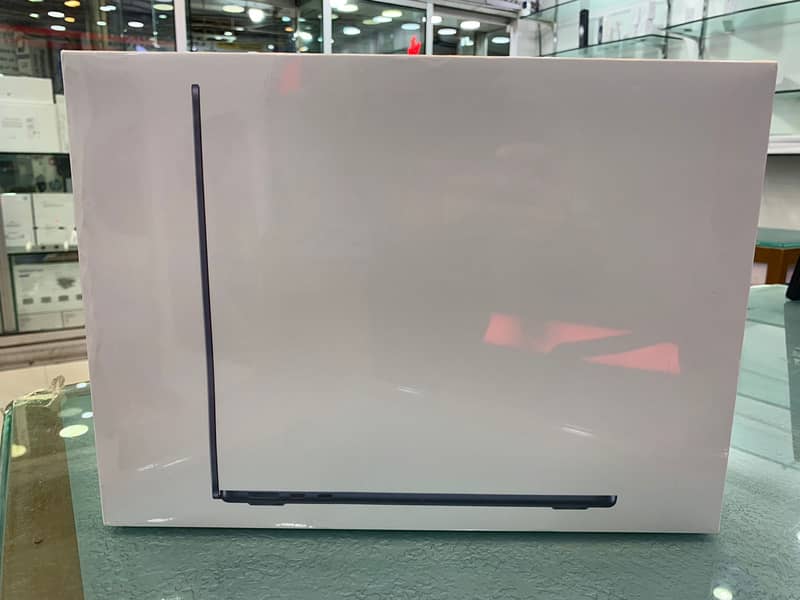 Macbook Air M2 CHIP 8/256 NON ACTIVE BOX PACK