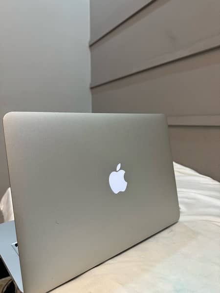 Macbook aor 2017
