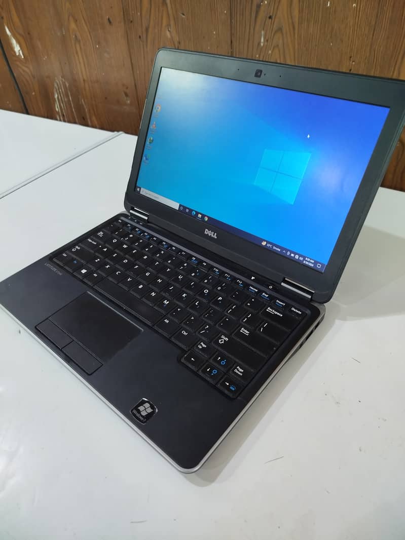 Dell Laptop latitude E7240
