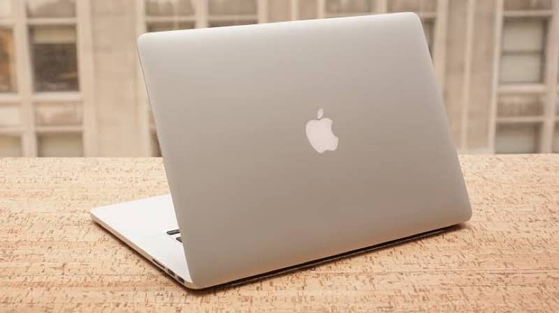 Pre Loved Macbook Pro/Air 2015