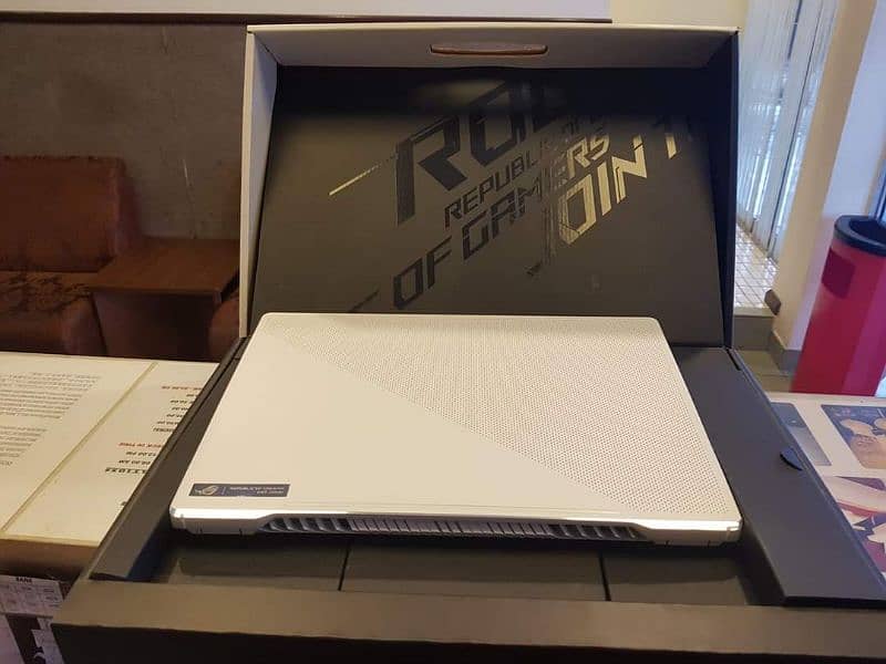 ASUS ROG Zephyrus G15 03079460312WhatsApp