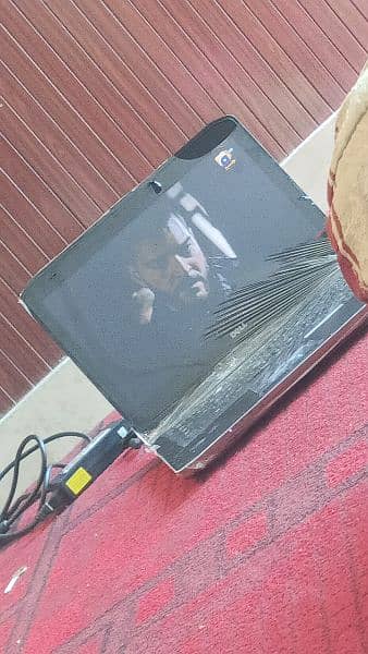Dell laptop core-i5 5th generation 4/300 almost new