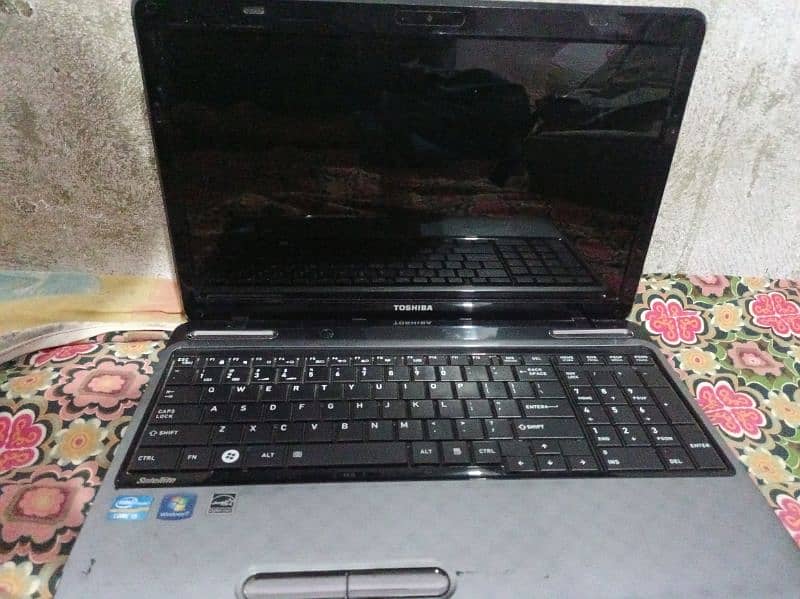 working Toshiba Satellite Laptop