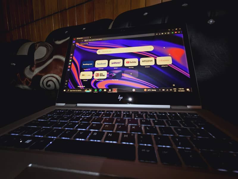 HP Elitebook x360 1030 G2 (120Hz IPS, i5-7th,16GB RAM, 512GB NVMe SSD)
