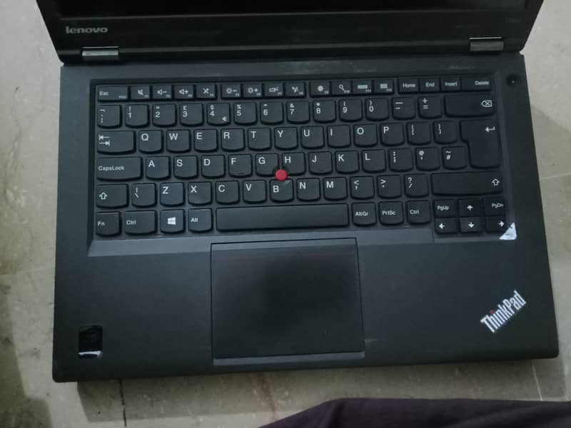 Core i 5 with 500gb sd original charger