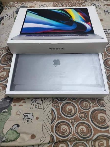 apple MacBook Pro M1 apple MacBook air M1 core i7 i5 processor M1