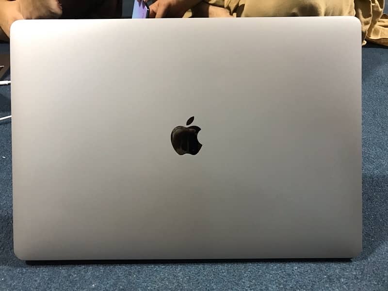 Apple MacBook Pro 2019 ( 15 inch Retina Display With Touch Bar )