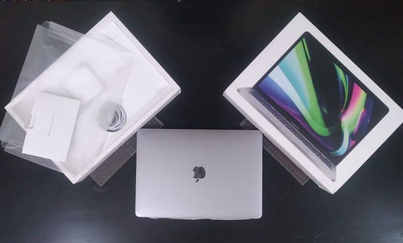 macbook Pro M1 M2 M3 available