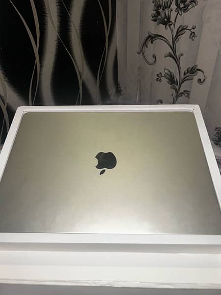 Macbook Air M2 15-inch