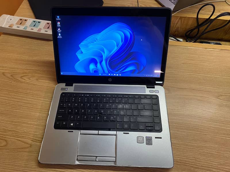HP EliteBook 840 G1 - Core i7 4th Gen - 8GB RAM- 128gb SSD + 500gb HD