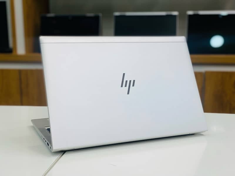 HP ELITEBOOK 840 G8 CORE I7 11th GEN 16GB RAM 512 SSD