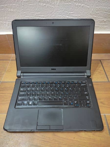 Dell Latitude 3340 corei5