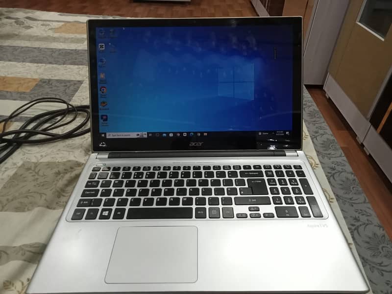 look new Touch Acer Laptop 8gb ram & 128ssd