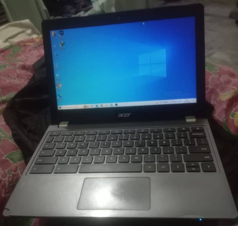 Acer C740 | 4GB Ram | 256 GB SSD | 12 Inches Display