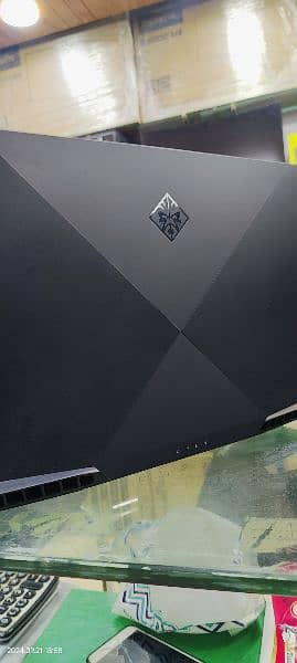 hp omen gaming laptop I 7 10 10750h/16gb 512 2070 8gb max q