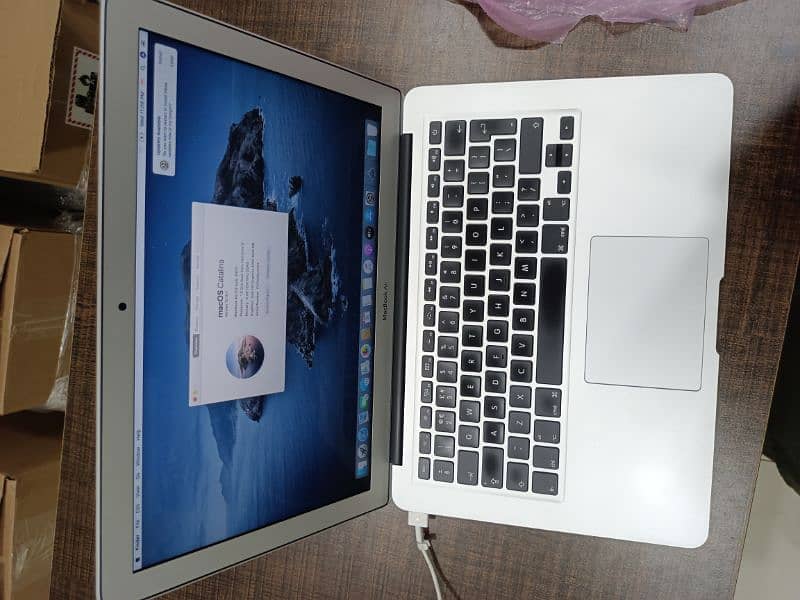 MACBOOK AIR 2017 13 INCH CORE  I5 1.8 8GB RAM 256GB SSD LUSH CONDITION