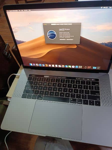 Macbook Pro 2018 15 TOUCHBAR i7 6 CORE 2.6 16GB 512GB 4GB CARD