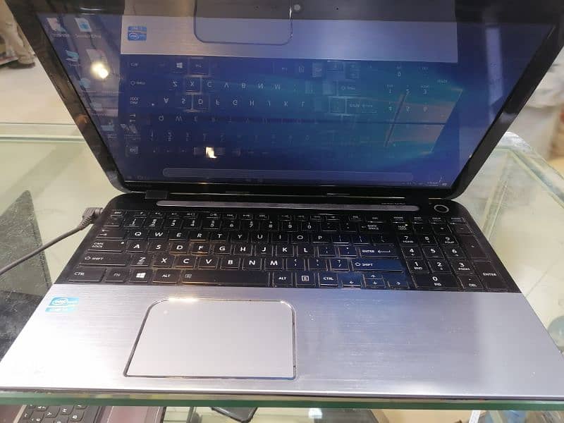 Toshiba core i7 3rd gen, QM processor, 8 CPUs