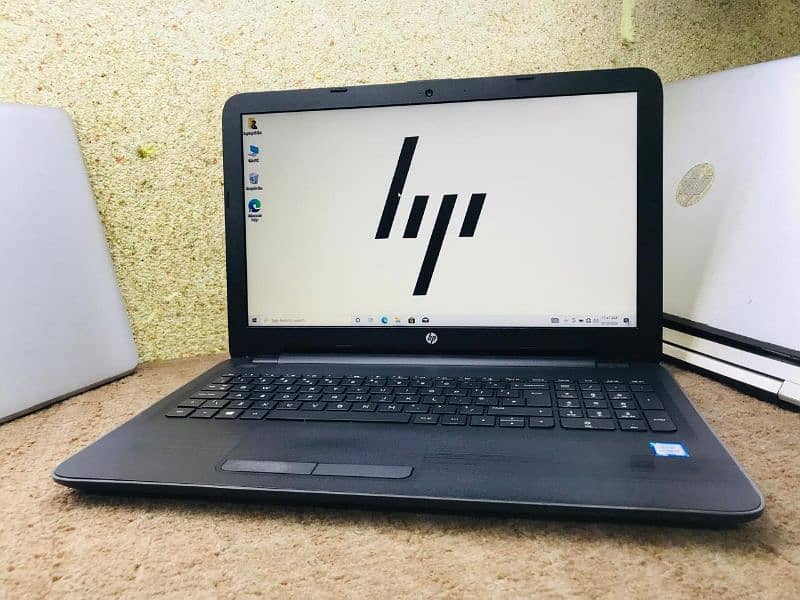 HP Notebook Slim Sleek 250/G5 i5/6th Gen